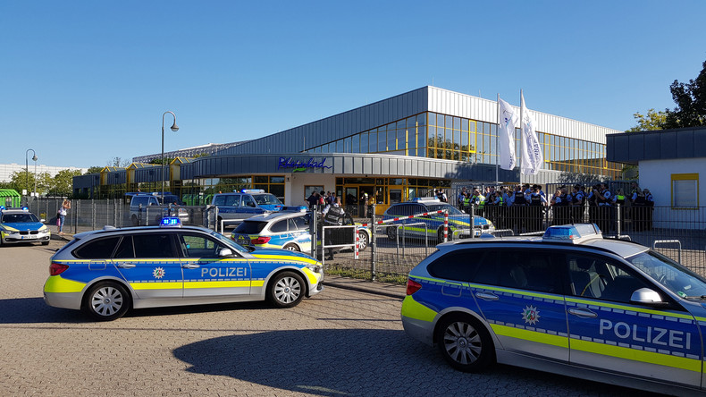 Nach Massenstreit und Polizeieinsatz: Düsseldorfer Freibad muss zweimal in Folge vorzeitig schließen