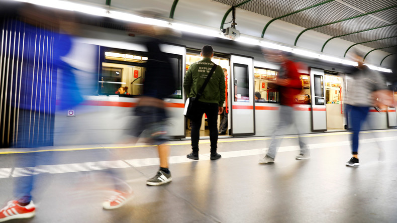 Vier Duftnoten für ein besseres Klima: Wiener U-Bahn bekommt eigene Parfums