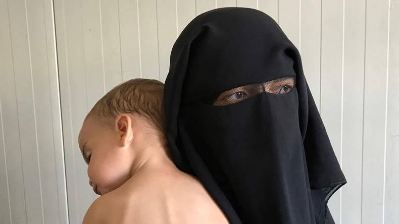 Gericht: Deutschland muss Frau und Kinder eines IS-Kämpfers zurückholen