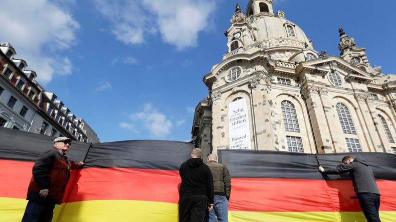 Mehrere Rechtsverstöße am Rande von Merkel-Besuch in Dresden 