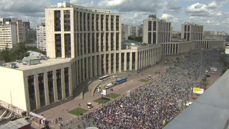 Russland: Tausende protestieren in Moskau nach Wahlausschluss von Oppositionskandidaten