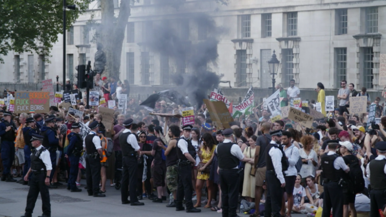 London: "Nicht unser Premierminister" – Tausende protestieren gegen Boris Johnson