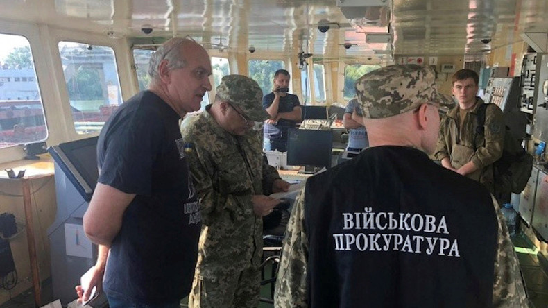 Russische Seeleute äußern sich zur Beschlagnahme ihres Tankers durch die Ukraine