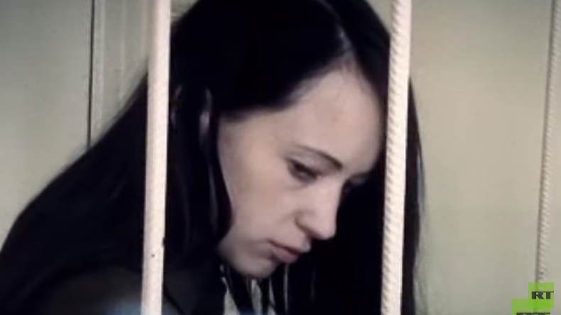 "Von Dämonen besessen": Russische Mutter exorziert eigenen Sohn (Video)
