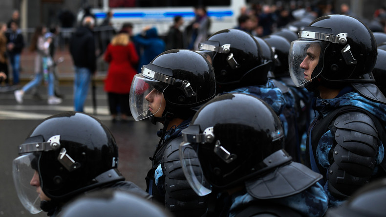 Russisches Innenministerium leitet Untersuchung von Polizeibrutalität bei Demonstration ein