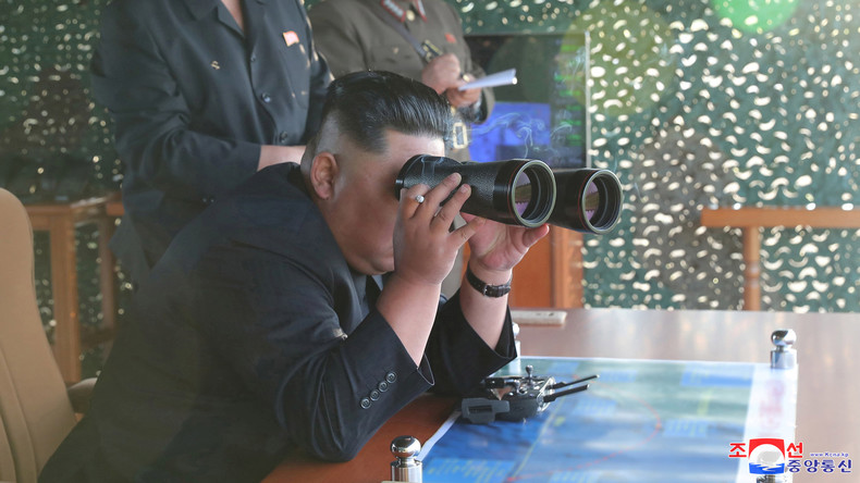 Nordkorea veröffentlicht Fotos seines "supergroßen" Raketenwerfers