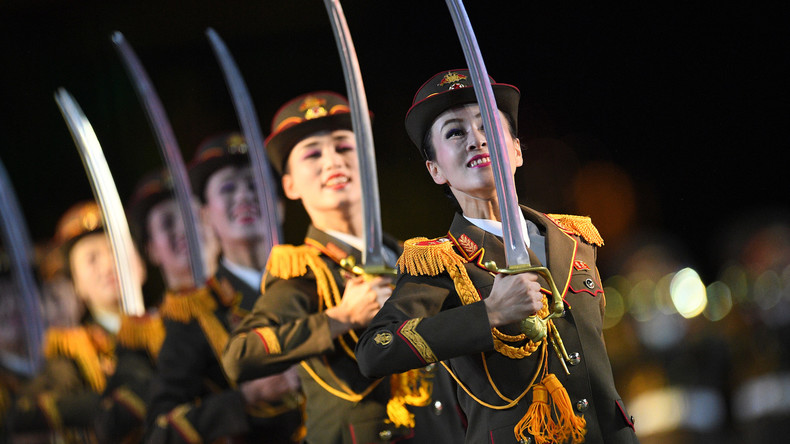 Nordkoreanische Militärkapelle spielt auf dem Roten Platz in Moskau