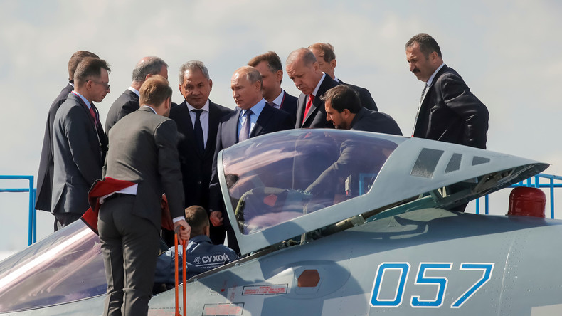 LIVE: Putin und Erdogan nehmen an der Eröffnungsfeier der Luftfahrtmesse MAKS 2019 teil