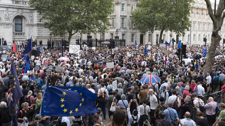 Zorn über von Johnson verordnete Parlamentsschließung – Hunderte Menschen demonstrieren