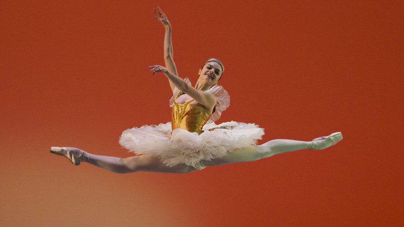 Einmal in Russland: Russisches Ballett am Bolschoi-Theater