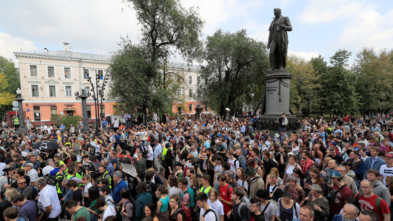 Hunderte Menschen protestieren eine Woche vor Stadtratswahl in Moskau – keine Festnahmen