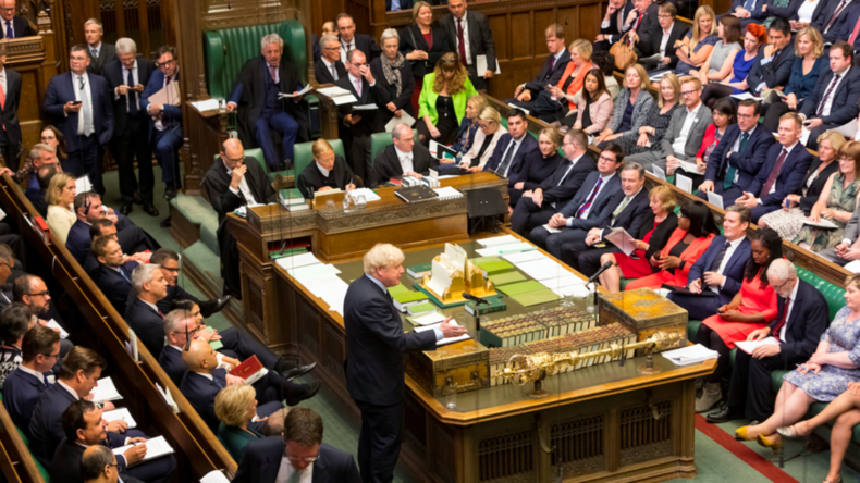Kleinkrieg im britischen Parlament – No-Deal-Szenario nach Niederlage für Johnson weiter möglich