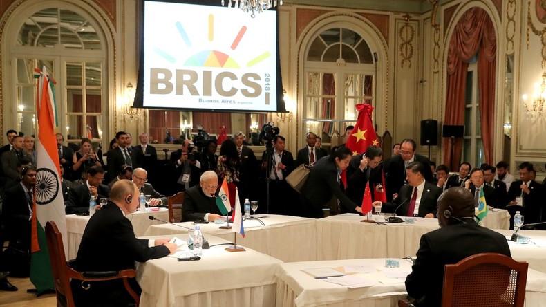 Lawrow: BRICS New Development Bank machte Investitionen im Wert von über zehn Milliarden USD