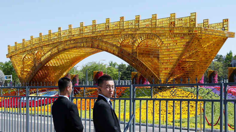 Frieden durch Handel und Entwicklung? Was steht hinter Chinas ehrgeizigem Seidenstraßen-Megaprojekt?