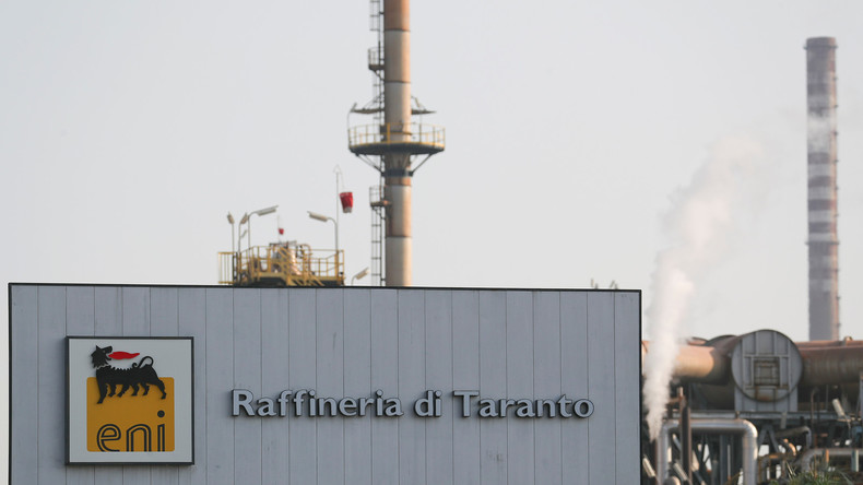 Italien: Explosion in Erdölraffinerie