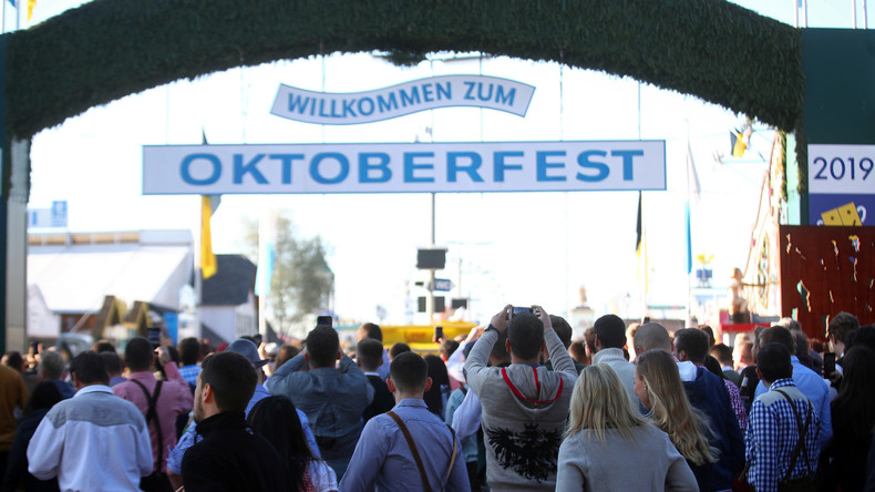 O'zapft is: Eröffnung des Oktoberfestes in München (Video)