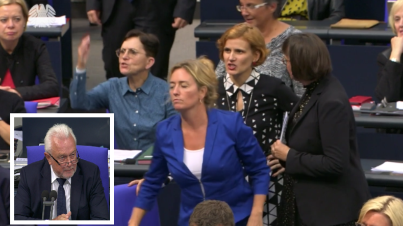Bundestagsvize-Präsident Kubicki rügt Linken-Abgeordnete, die mit Antifa-Anstecker Rede hielt