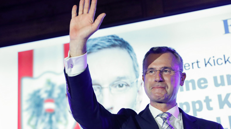 Nach dramatischen Verlusten: FPÖ-Wahlparty mit Durchhalteparolen (Video)