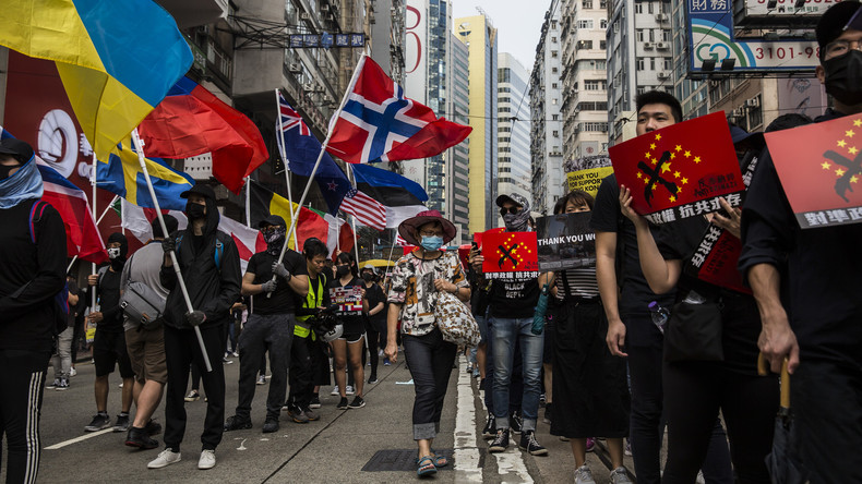 Zur Unterstützung der Proteste in Hongkong: Demonstration vor Chinas Botschaft in den USA (Video)