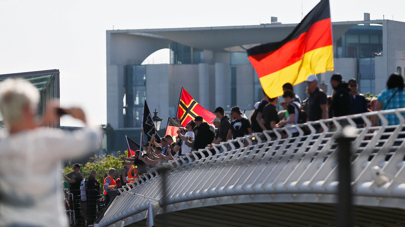 LIVE aus Berlin: Großdemo der rechten Initiative "Wir für Deutschland" – Gegenproteste