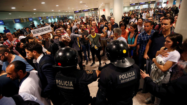 Barcelona: Unruhen am Flughafen nach Verurteilung katalanischer Unabhängigkeitsbefürworter