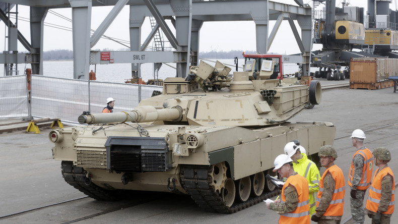 US-Operation "Atlantic Resolve": Militärfahrzeuge in niederländischem Hafen ausgeladen