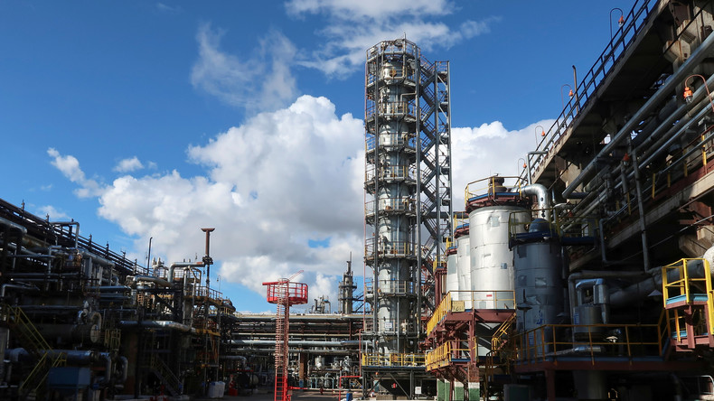 Russland und China bauen größte petrochemische Anlage der Welt