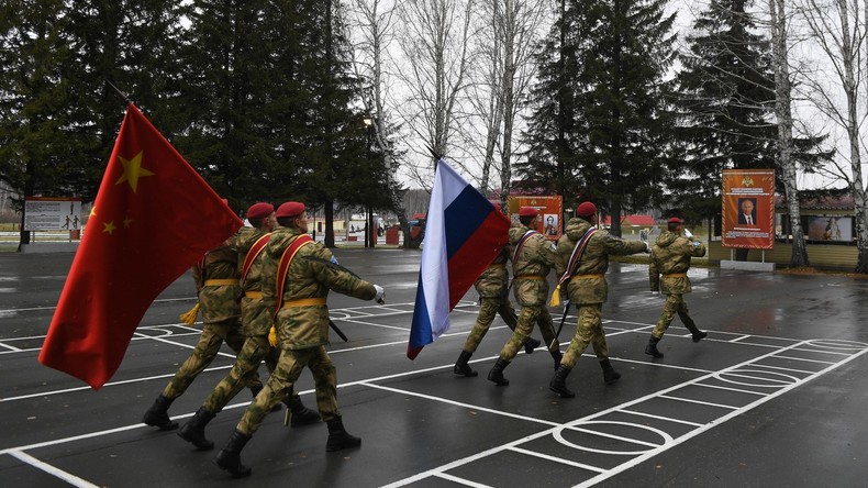 Russland und China beenden gemeinsame Anti-Terror-Übungen in Westsibirien