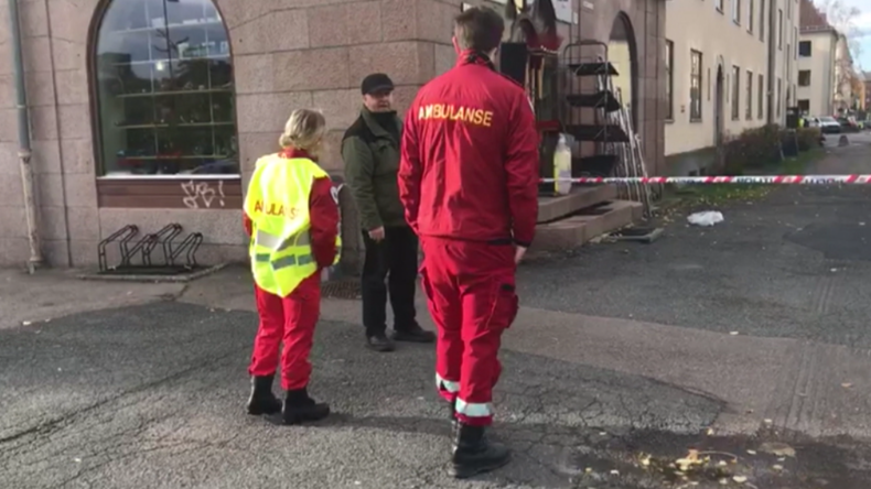 Oslo: Bewaffneter kapert Rettungswagen und fährt Passanten an, darunter zwei Babys