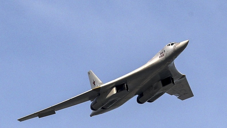 Die Schwäne sind gelandet: Zwei russische Tu-160-Langstreckenbomber erstmals in Südafrika
