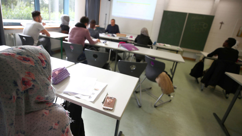 Gegen die Lehrerflucht aus Berlin: Bildungssenatorin will Verbeamtung der Lehrkräfte