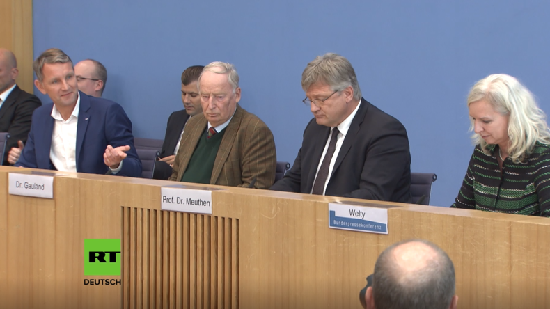 Bundespressekonferenz: Björn Höcke wirft Medien "systematisches Mobbing" vor