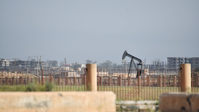 Sacharowa: Amerikaner schmuggeln Öl aus Syrien