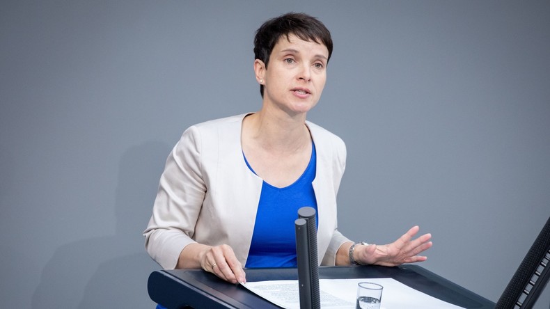 "Abschied aus der aktiven Politik" – Frauke Petry kündigt Auflösung ihrer "Blauen Partei" an