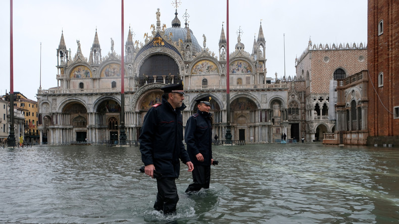 "Apokalyptische Zerstörung": Hochwasser verwüstet Venedig