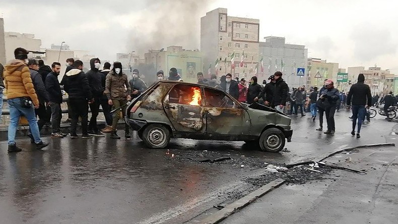 Proteste im Iran: Behörden begrenzen Internetzugang, Parlament kommt zu Sondersitzung zusammen