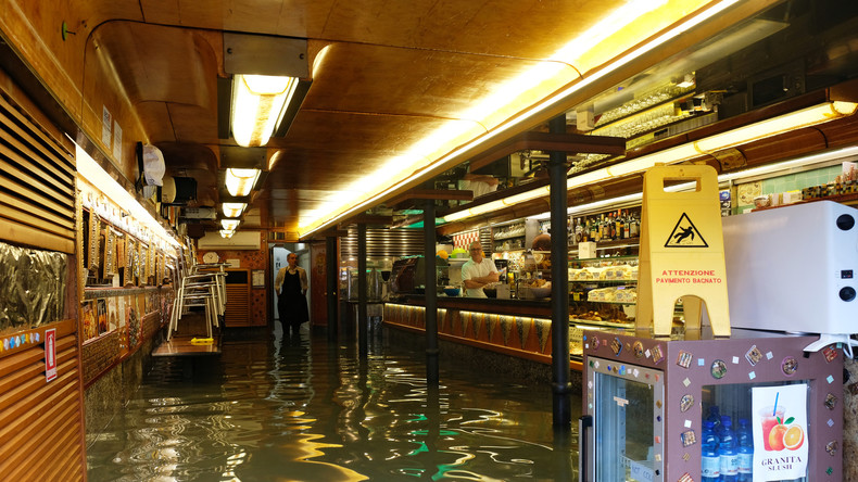 Nach dem Hochwasser: Ladenbesitzer in Venedig kämpfen um ihre Existenz (Video)