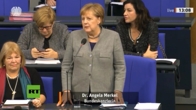 Merkel antwortet auf AfD-Frage zu Tod in Augsburg und allgemeiner Migranten-Kriminalität