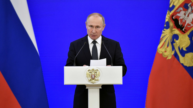 Video: Große Pressekonferenz von Wladimir Putin (Deutsch)