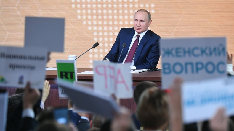 Höhepunkte aus Wladimir Putins großer Jahres-Pressekonferenz