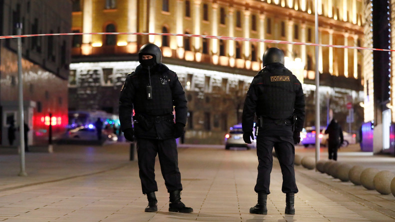 Schüsse im Zentrum von Moskau – Berichte über Tote - Täter außer Gefecht gesetzt