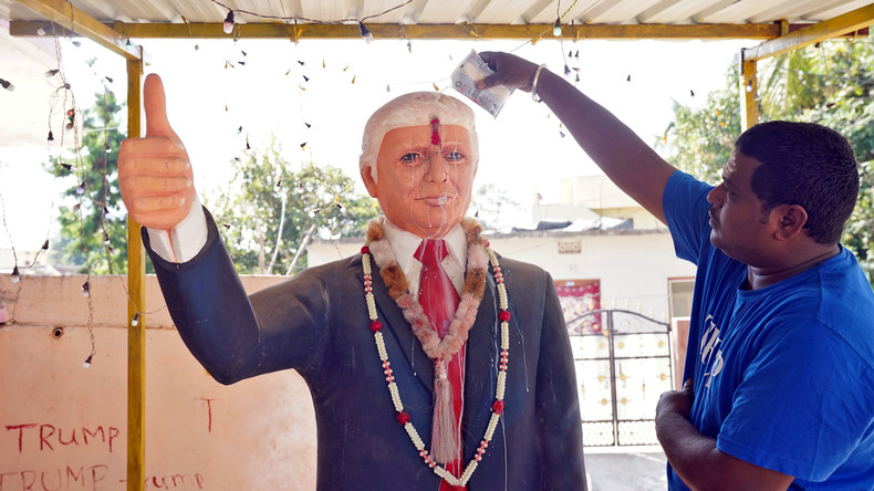 Inder verehrt Donald Trump als Gott