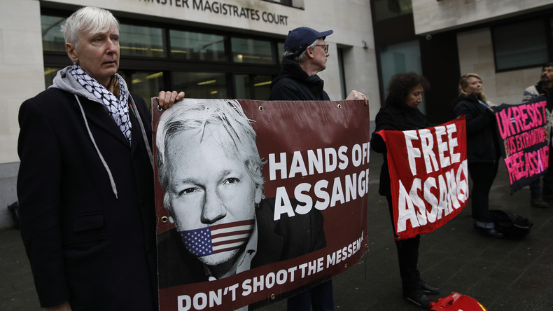 Hat Trump Assange eine Begnadigung angeboten? Kongressabgeordneter Rohrabacher dementiert