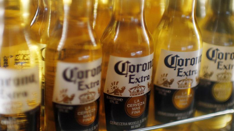 Einmal Corona bitte? – Lieber nicht: Bekannte Biermarke erleidet wegen Virus-Hysterie Gewinneinbußen