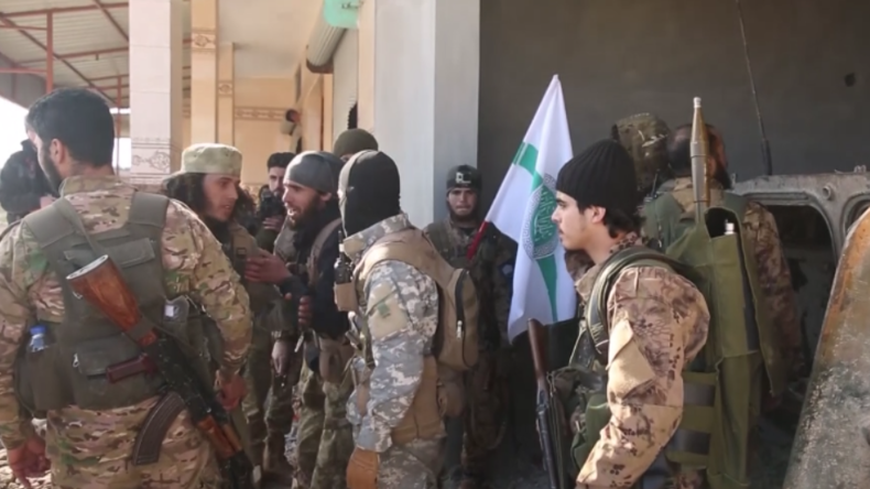 Syrien: HTS-Terroristen rüsten für Offensive gegen syrische Armee – Wir werden siegreich sein