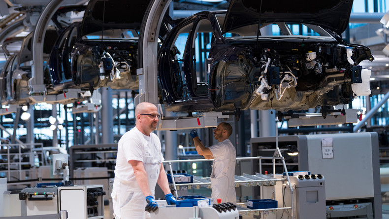 Volkswagen will Produktion wegen Coronavirus aussetzen