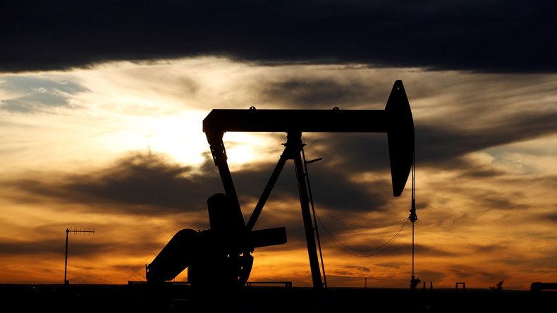 Preisverfall in Richtung Kostendeckung: Überproduktion und Nachfrageeinbruch versenken Ölmarkt