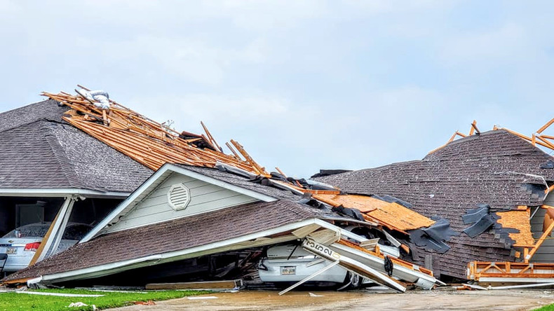 Mindestens sechs Todesopfer: Tornado tobt im Südosten der USA