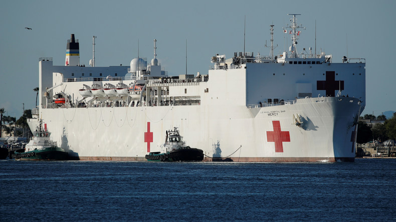 Mysteriöser COVID-19-Ausbruch an Bord: US-Marine evakuiert Besatzungsmitglieder von Lazarettschiff