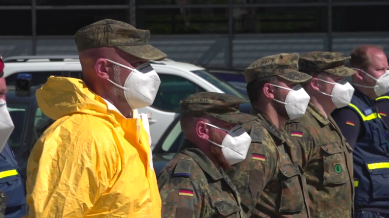 Bundeswehr im produktiven Einsatz: Herstellung von Desinfektionsmitteln für Zivilbevölkerung